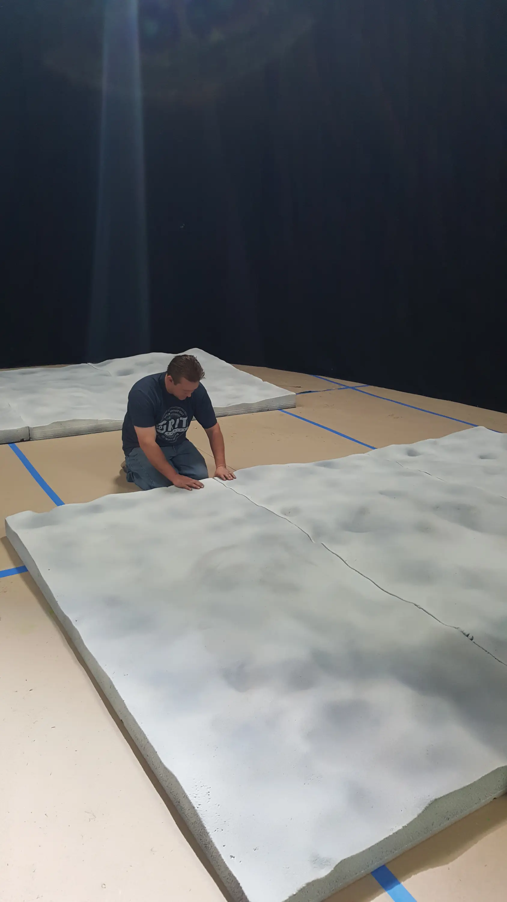 Constructing the lunar set